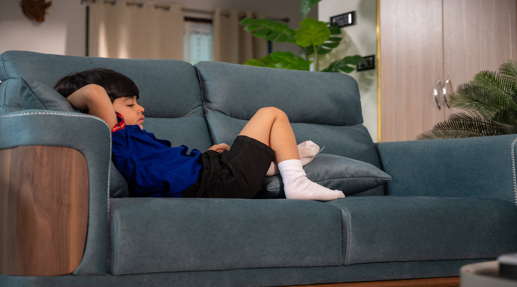 Leather vs Fabric Sofa: Which One Suits Indian Homes?